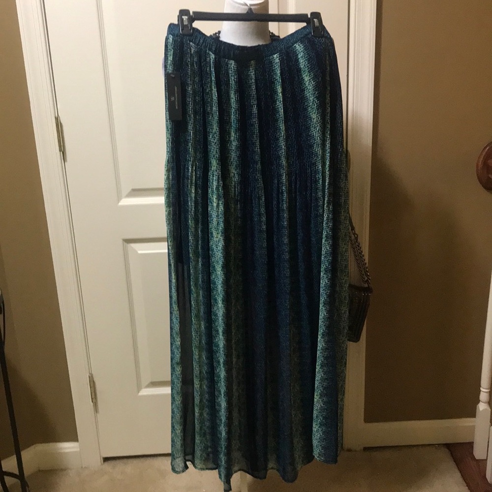 NWT maxi skirt
